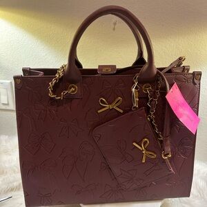 XOXO Cherry Bow Embossed Satchel with Wristlet – NWT